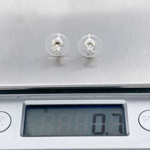 Vintage IBB Sterling Silver 925 4mm Round Cubic Zirconia Stud Earrings - Picture 3 of 3
